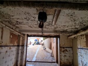 Arreglar puertas de garaje en Valencia tras la DANA Arreglar puertas de garaje en Valencia tras la DANA